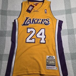 Mitchell & Ness #24 Kobe Bryant Jersey
